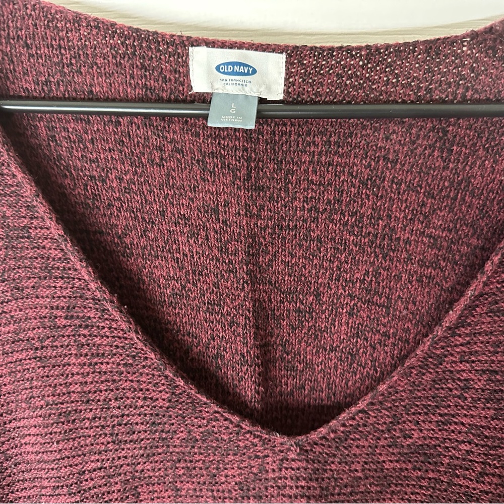 Old Navy Women's Burgundy V-Neck Sweater